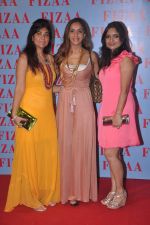 at Zarine Khan_s Fizaa store launch in Mumbai on 30th March 2012 (11).JPG